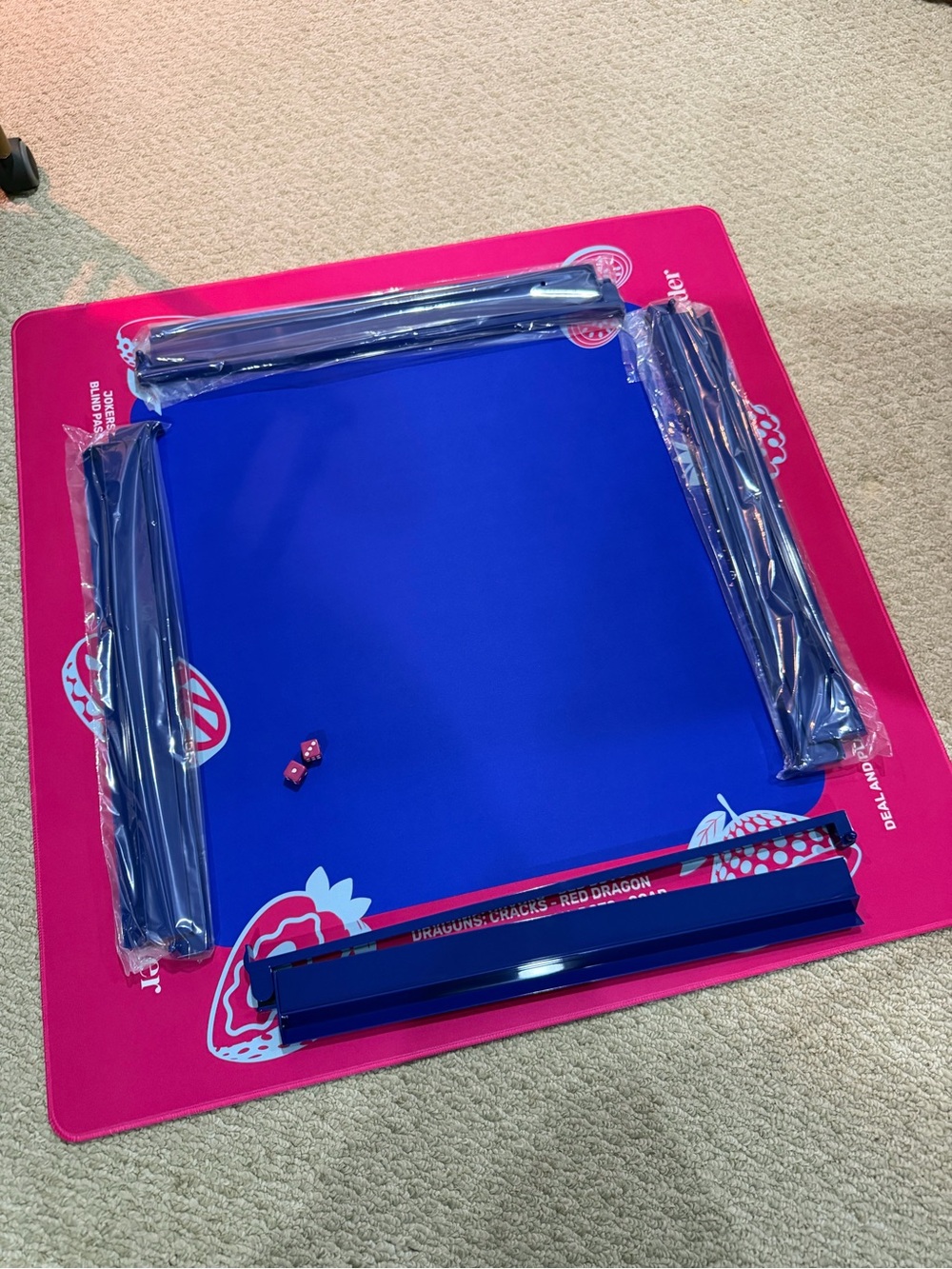 Mahjong Mat, 4 Racks, pair of Dice